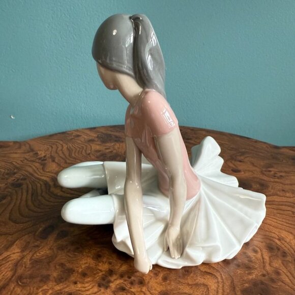Vintage Lladro Shelly Sitting Ballerina Pink #1357 1978 Porcelain Spain - Picture 2 of 9